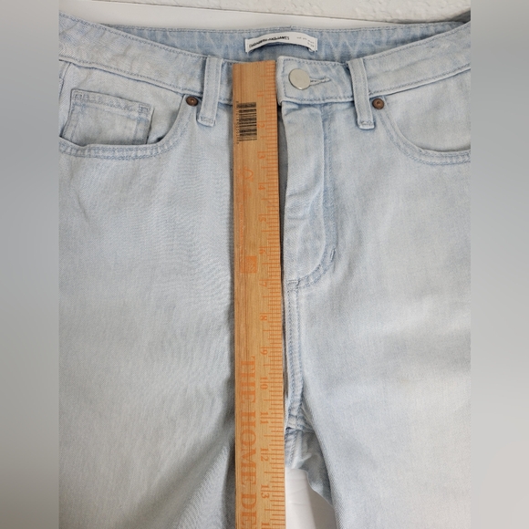 Elizabeth and James Cut Off Shorts Sz 28 Denim Raw Hem Light Wash Organic Cotton - Picture 14 of 15